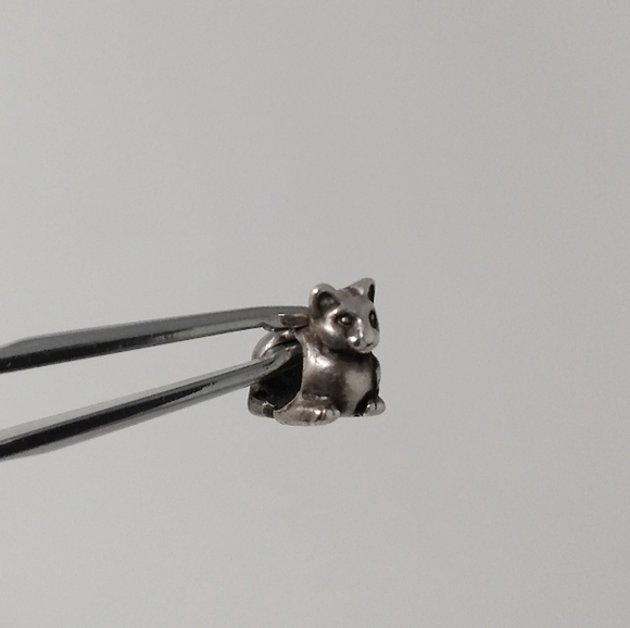 17.7g of 8 vintage sterling silver cat charms - Picture 5 of 8